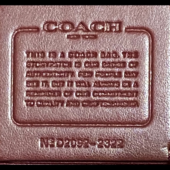 COACH BACKPACK IN SIGNATURE LEATHER - Picture 8 of 8